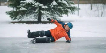 how to fall safely on ice