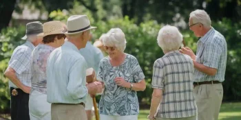 how to help seniors to socialize